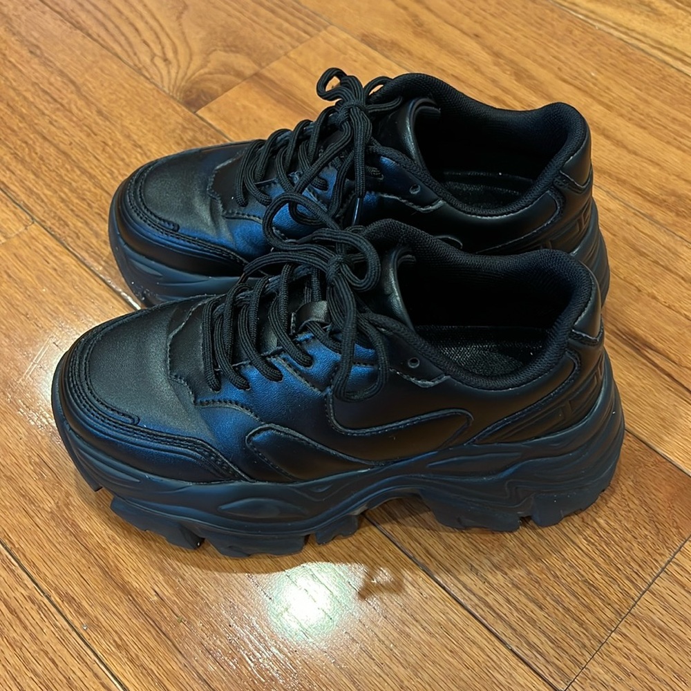 Berness Platform Sneakers